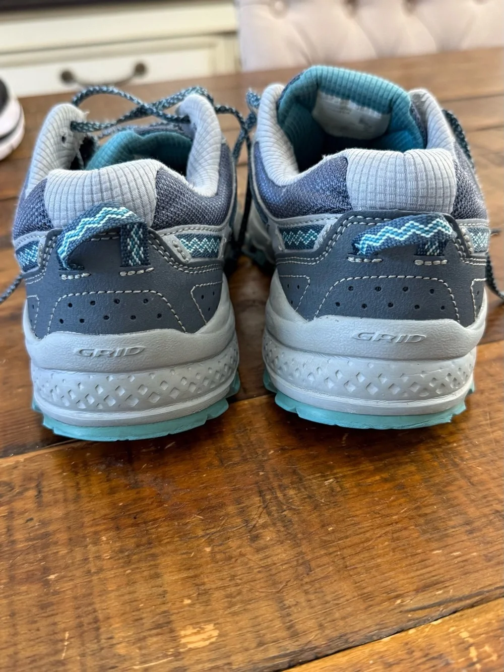 Saucony Trail Running Shoes Women’s Gray Blue Hiking Outdoor Sneakers Size 9.5